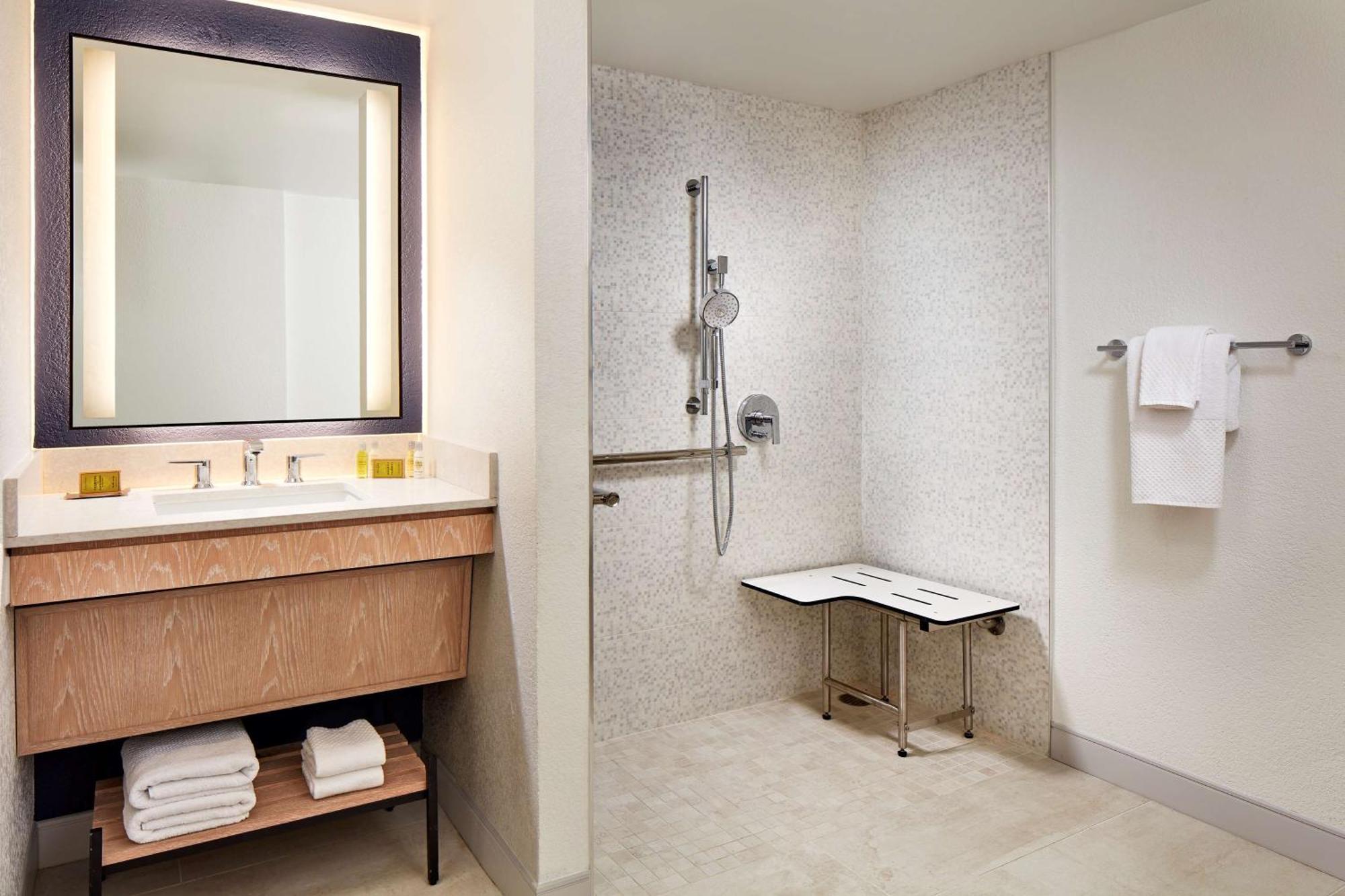 Hotel Mdr Marina Del Rey- A Doubletree By Hilton Лос Анджелис Екстериор снимка