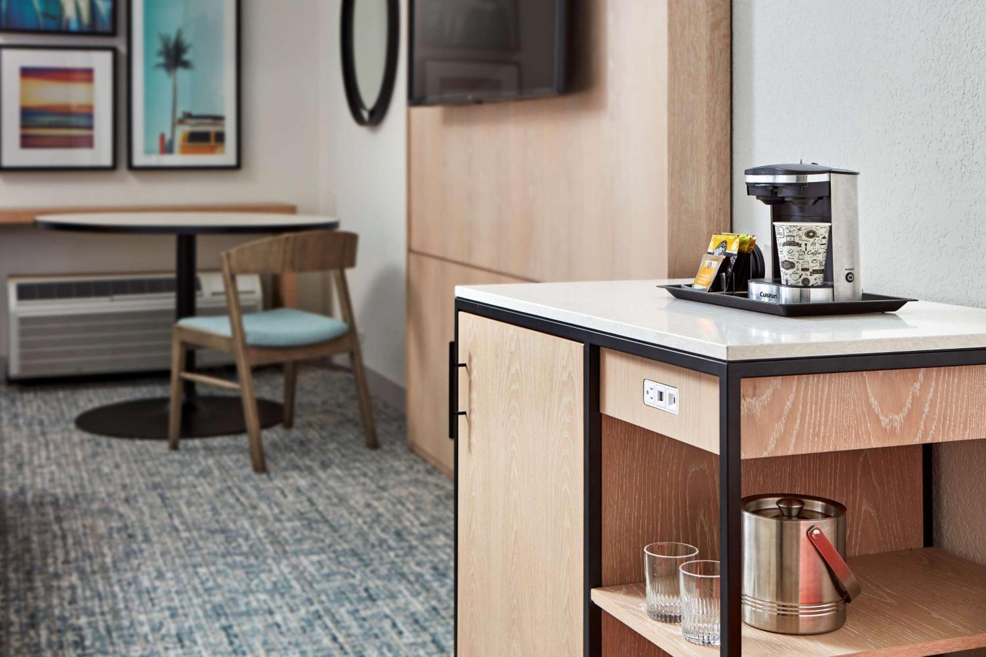 Hotel Mdr Marina Del Rey- A Doubletree By Hilton Лос Анджелис Екстериор снимка